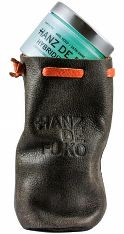 The travel pouch (Brown)